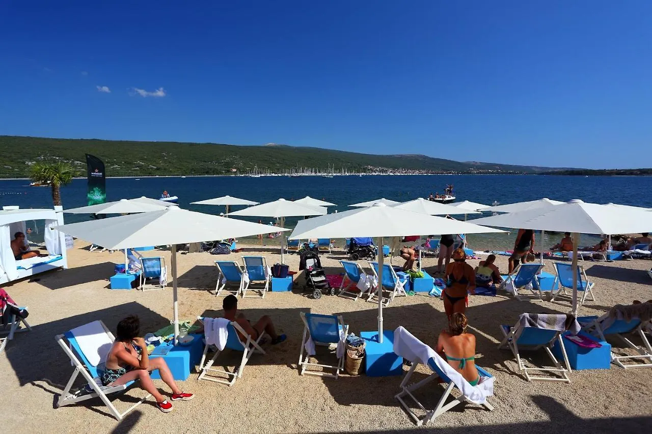 Apartments With A Parking Space Kornic, Krk - 415 Croatia
