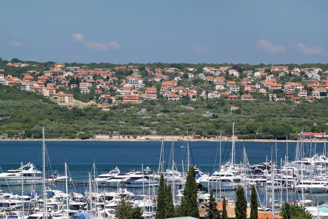 Apartments With A Parking Space Kornic, Krk - 415  Kornic