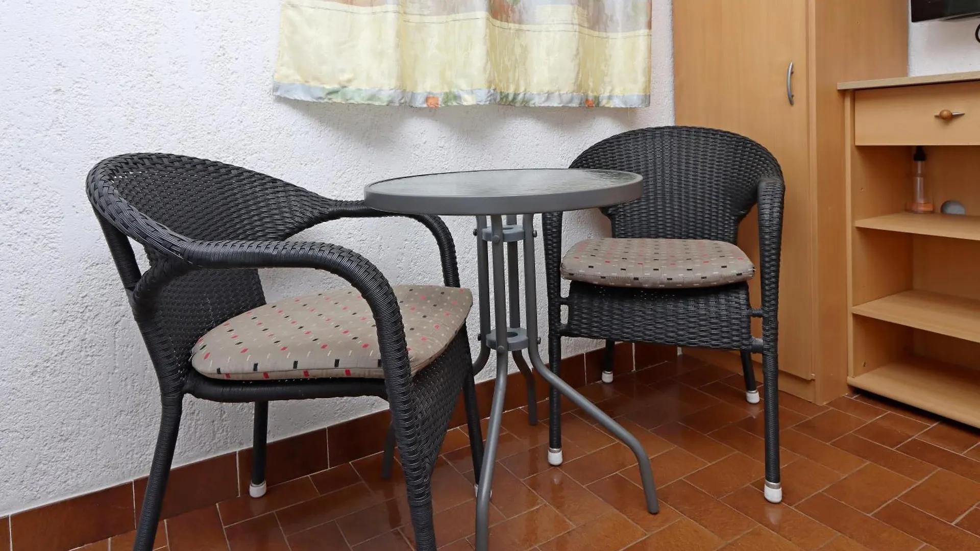 Apartments With A Parking Space Kornic, Krk - 415 Croatia